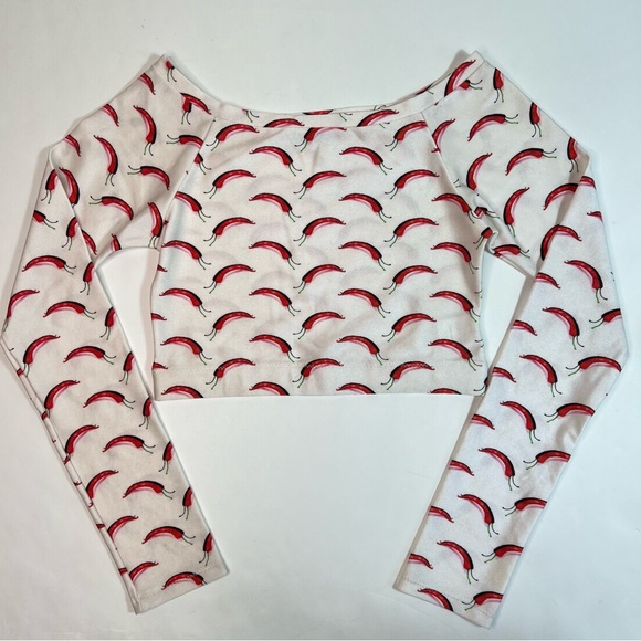 ISOLDA Chili Pepper Long Sleeve Stretch Cropped Top Size Large - Picture 4 of 11